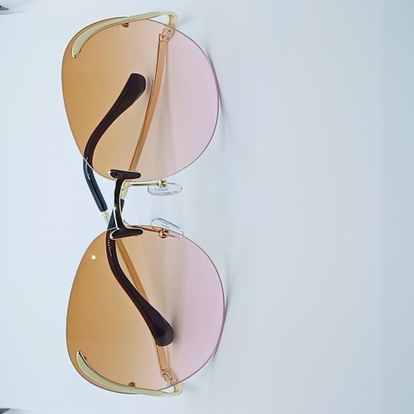 Sunglasses - Picture 1 of 1